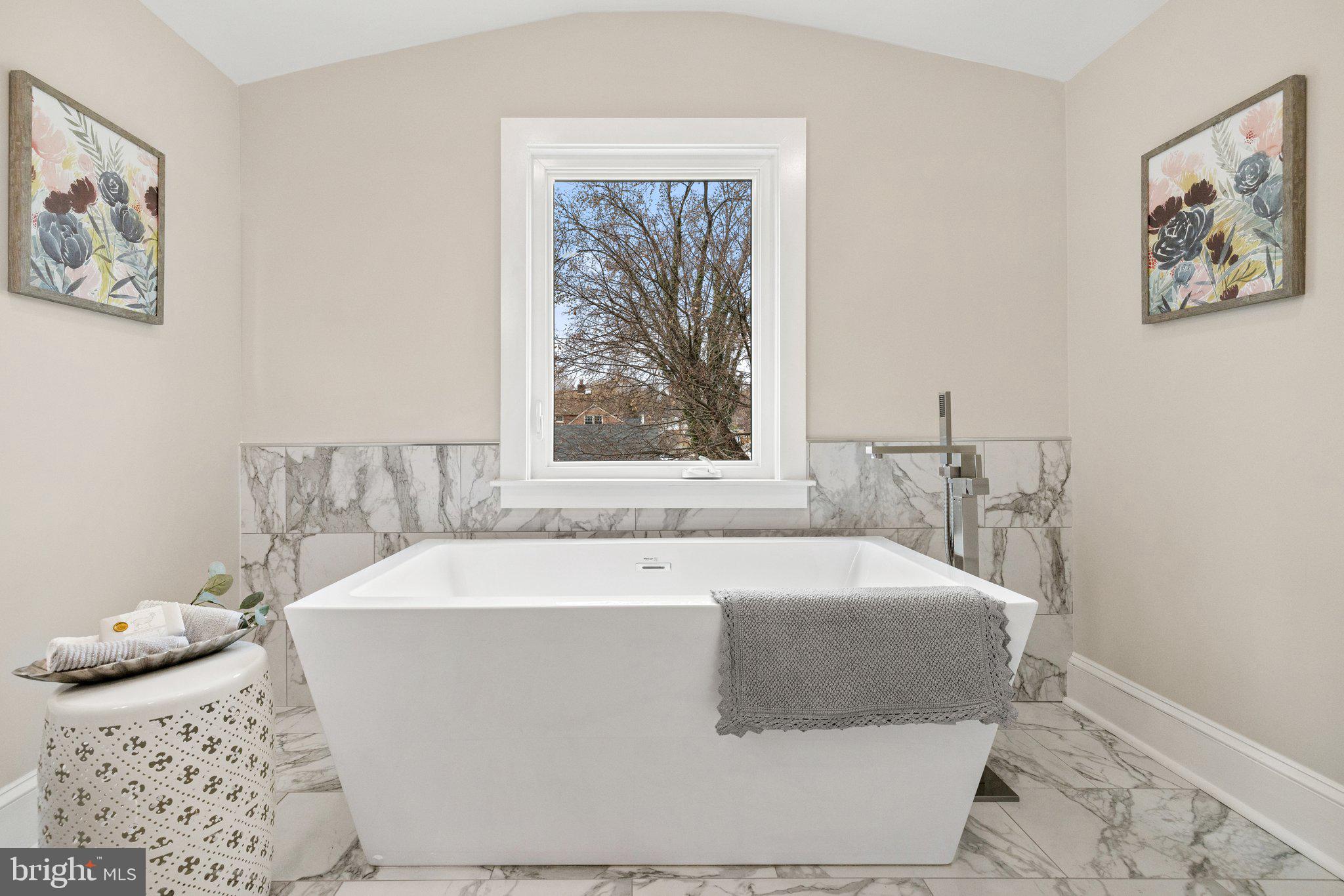 FAIRVIEW - Residential