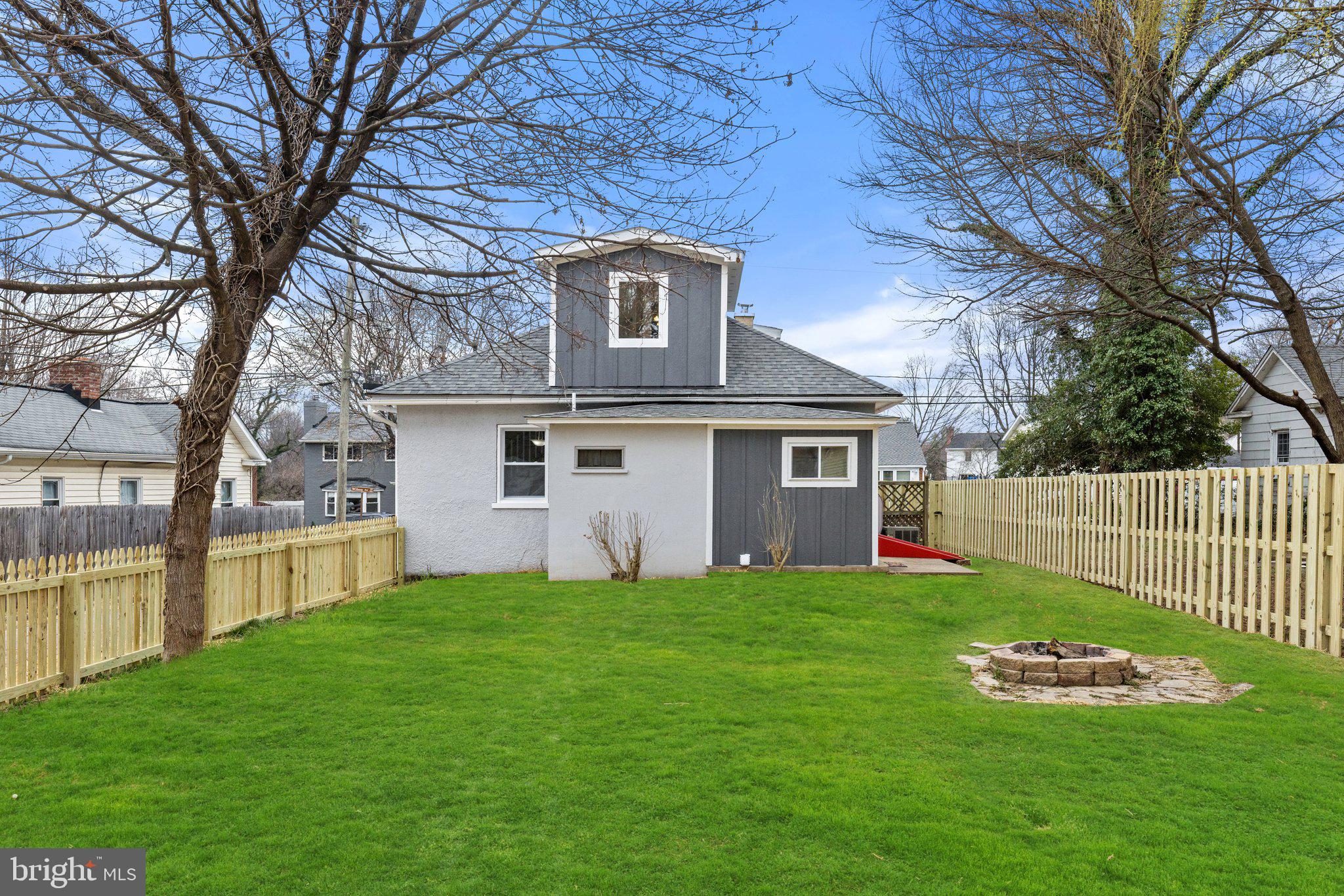 FAIRVIEW - Residential