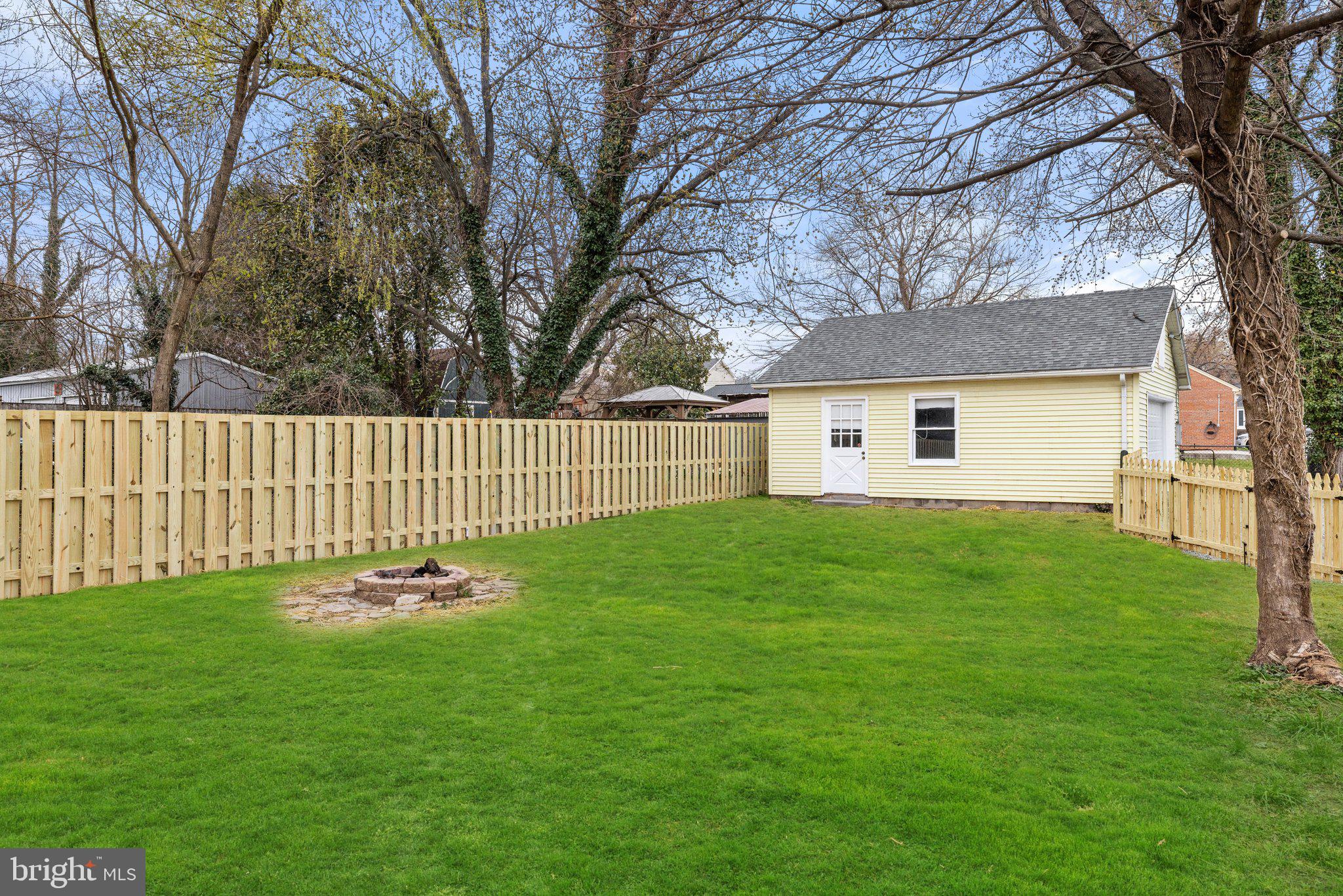 FAIRVIEW - Residential