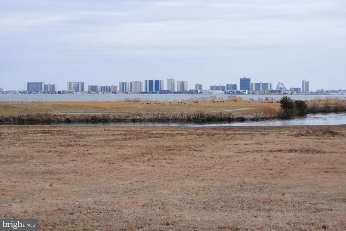 LIGHTHOUSE SOUND - Land