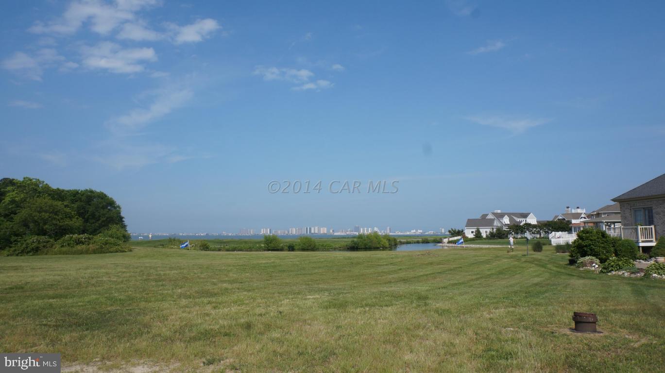 LIGHTHOUSE SOUND - Land