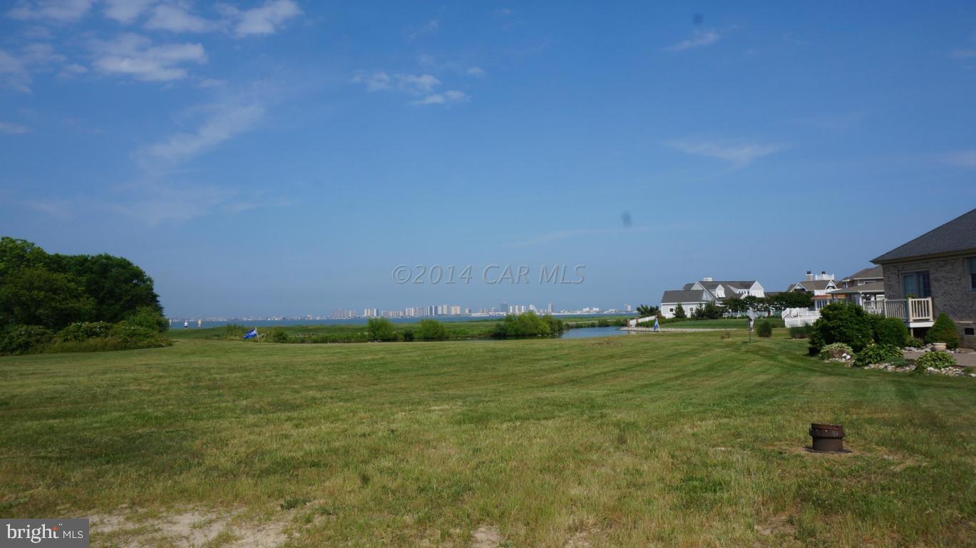 LIGHTHOUSE SOUND - Land