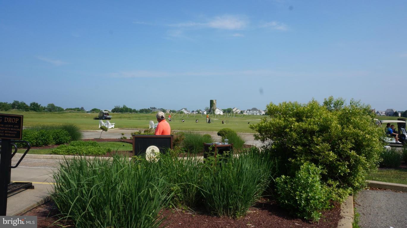 LIGHTHOUSE SOUND - Land