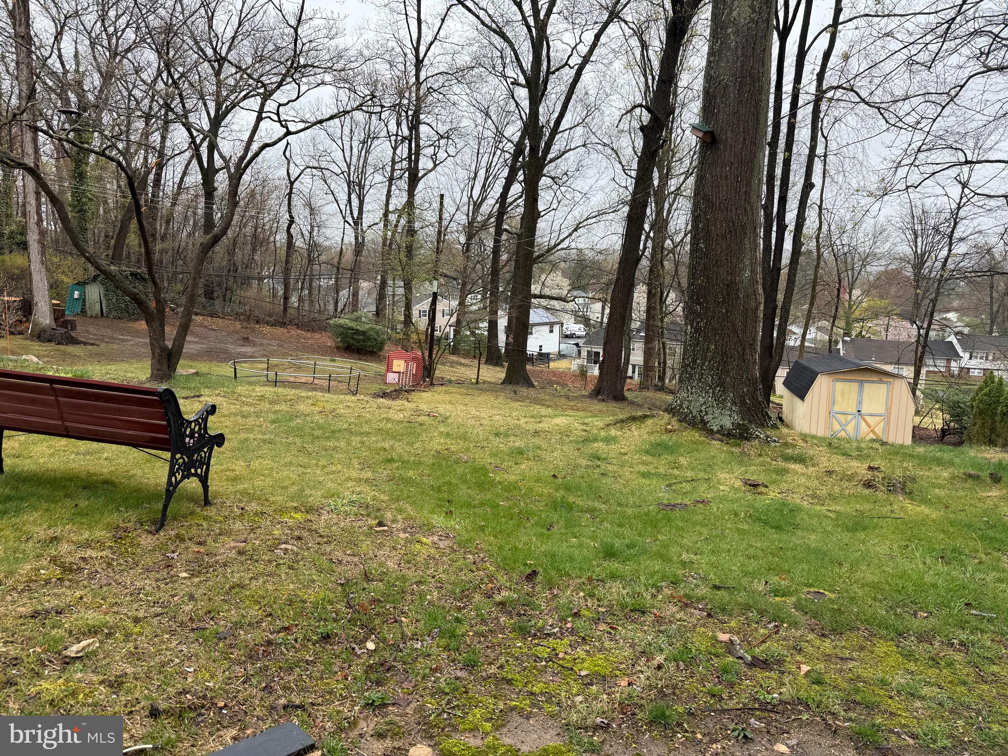 ROSLYN - Residential Lease