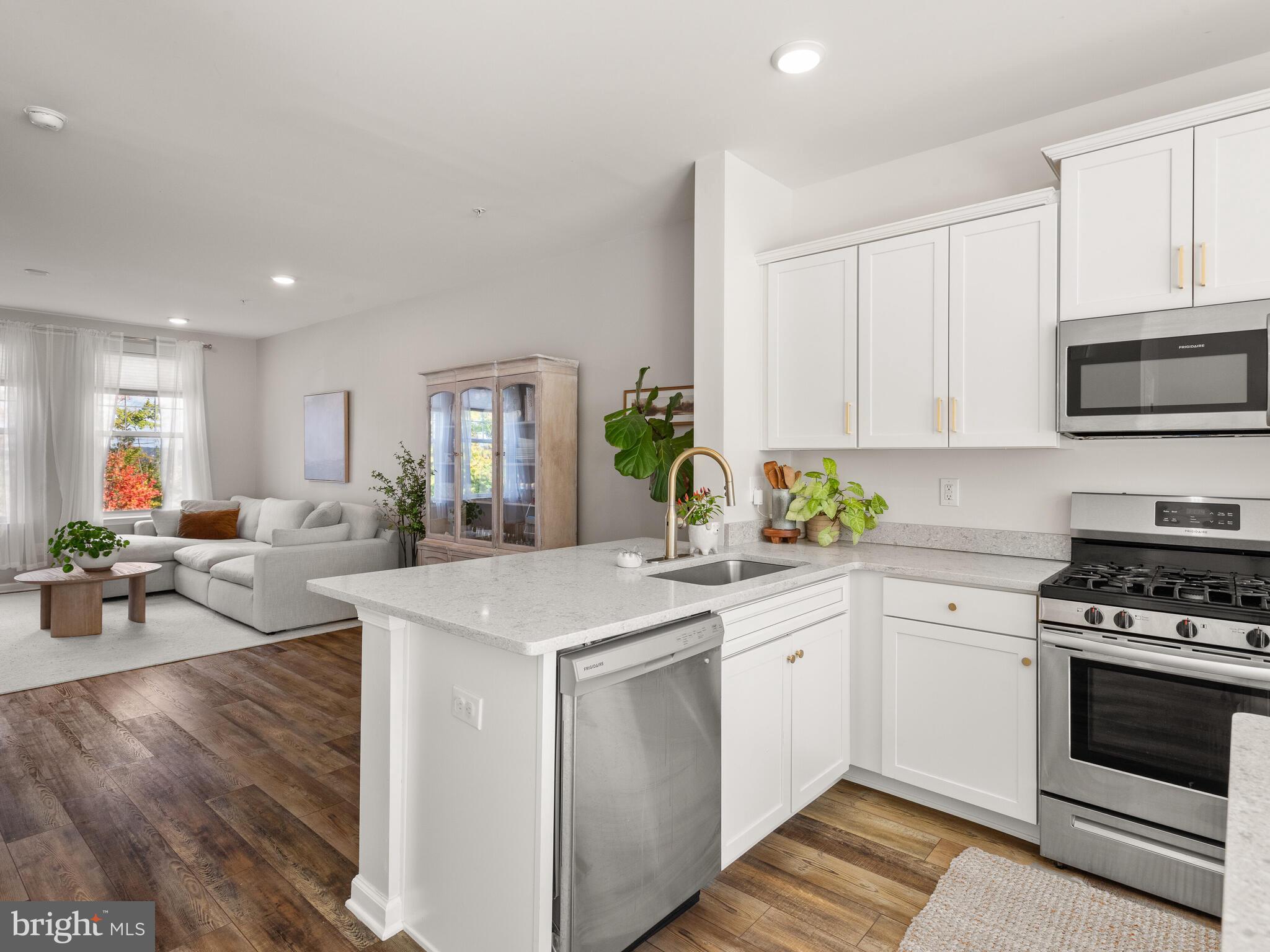 DOWLIN FORGE STATION - Residential