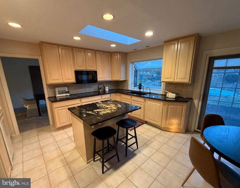 MOUNTAINDALE - Residential