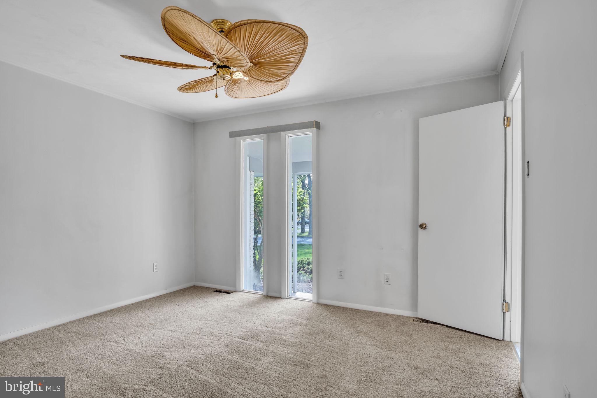 MOUNTAINDALE - Residential