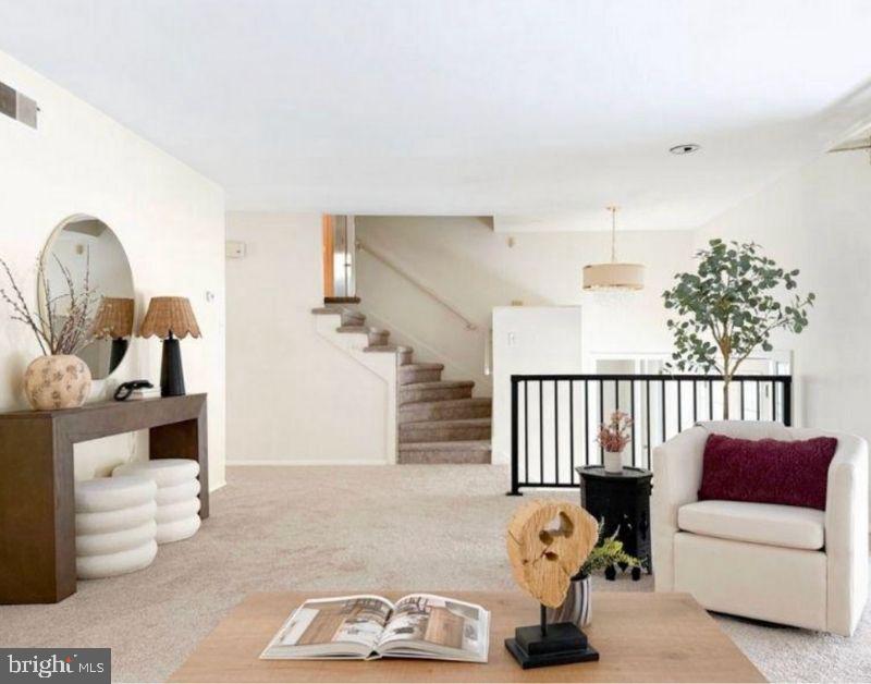 MOUNTAINDALE - Residential