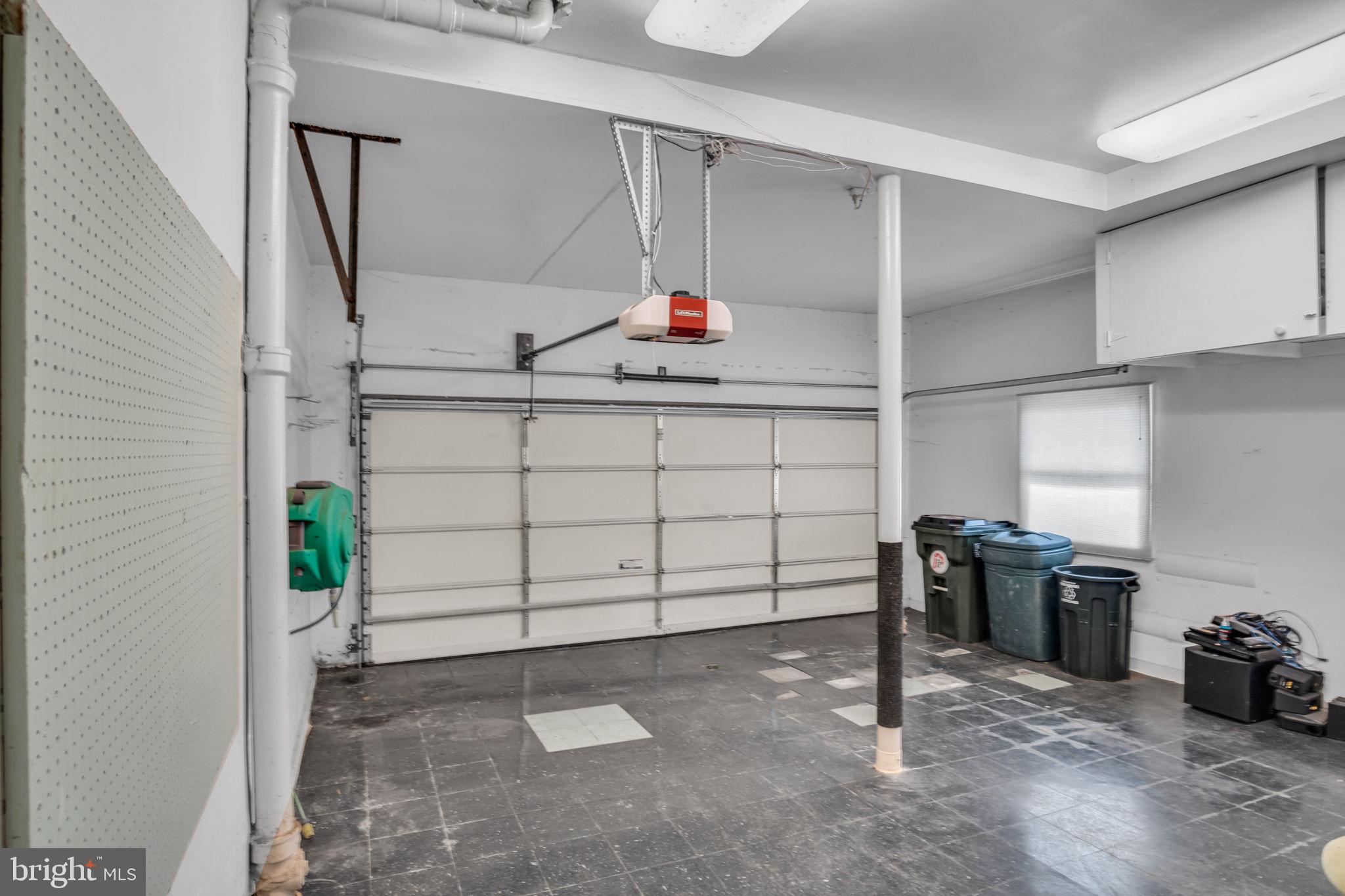 MOUNTAINDALE - Residential