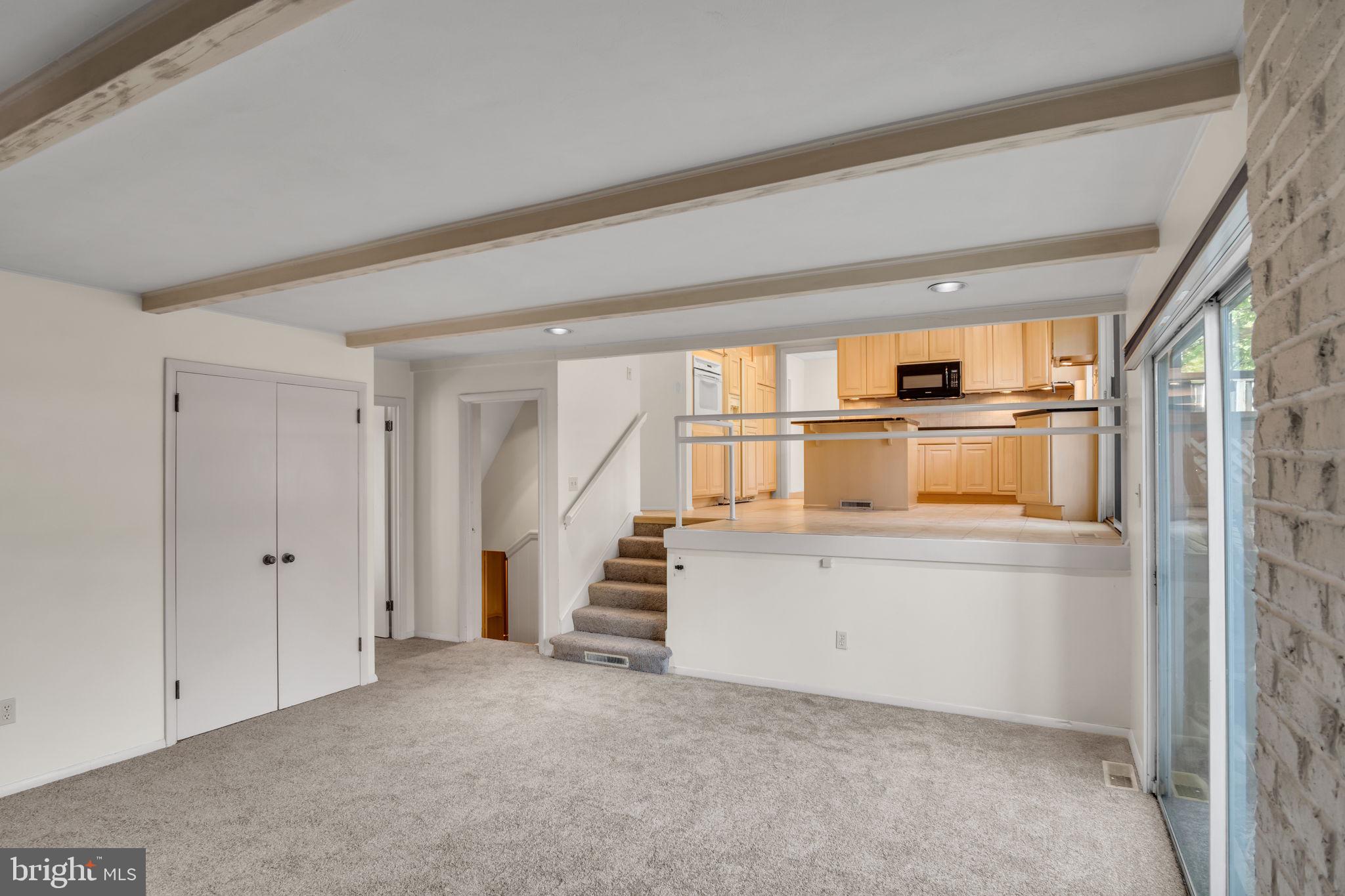 MOUNTAINDALE - Residential