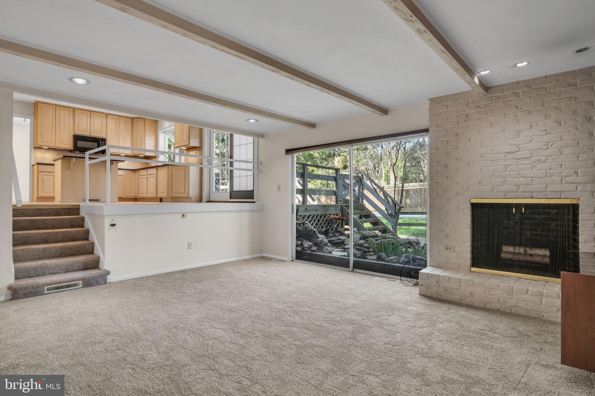 MOUNTAINDALE - Residential