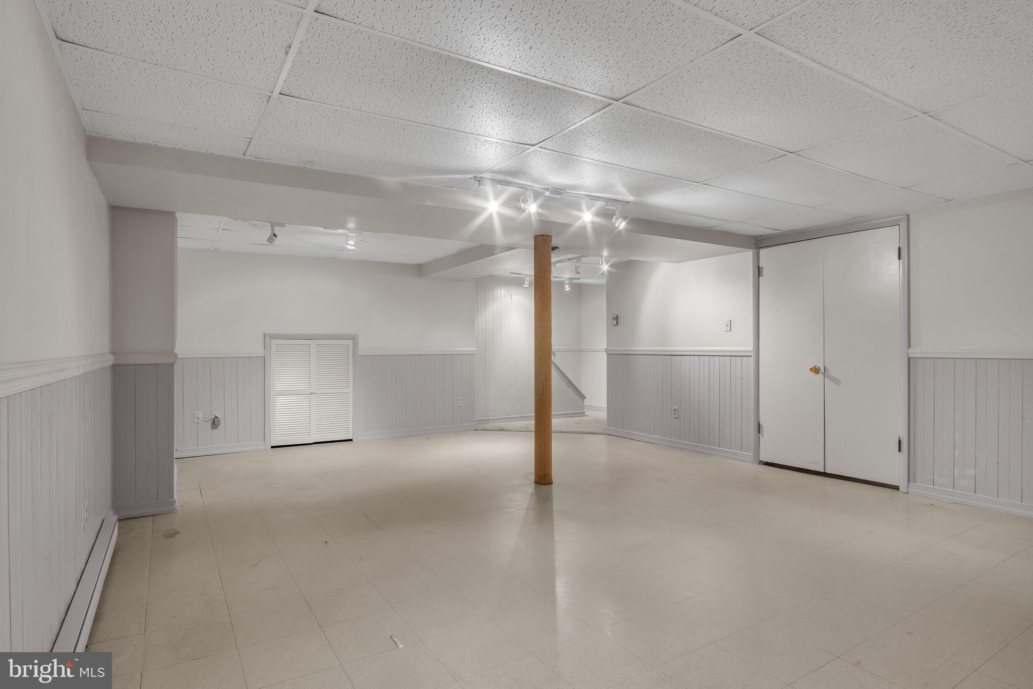 MOUNTAINDALE - Residential