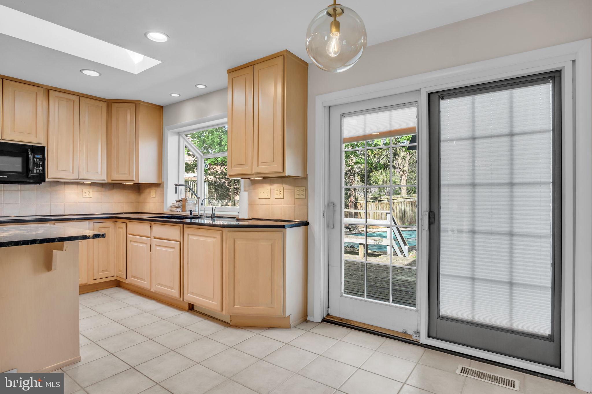 MOUNTAINDALE - Residential