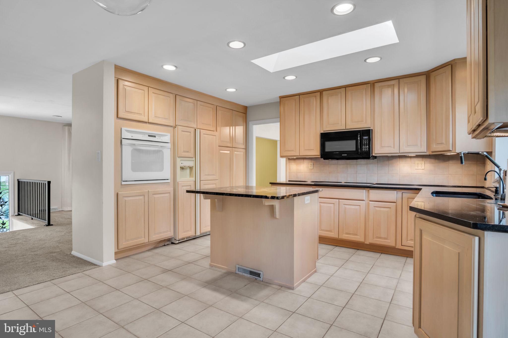 MOUNTAINDALE - Residential