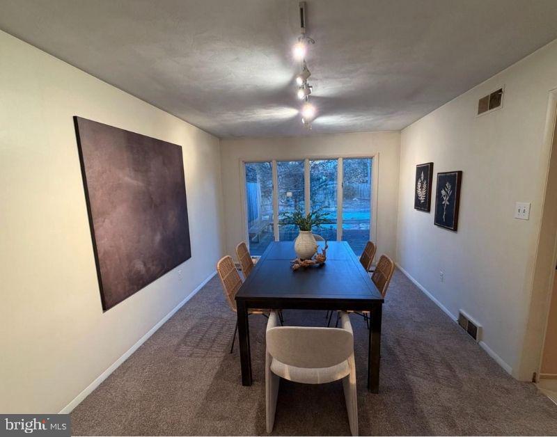 MOUNTAINDALE - Residential