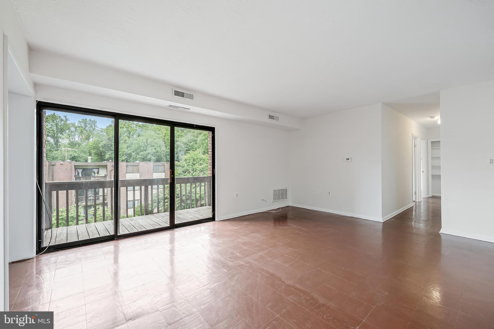 10723 WEST DRIVE 303