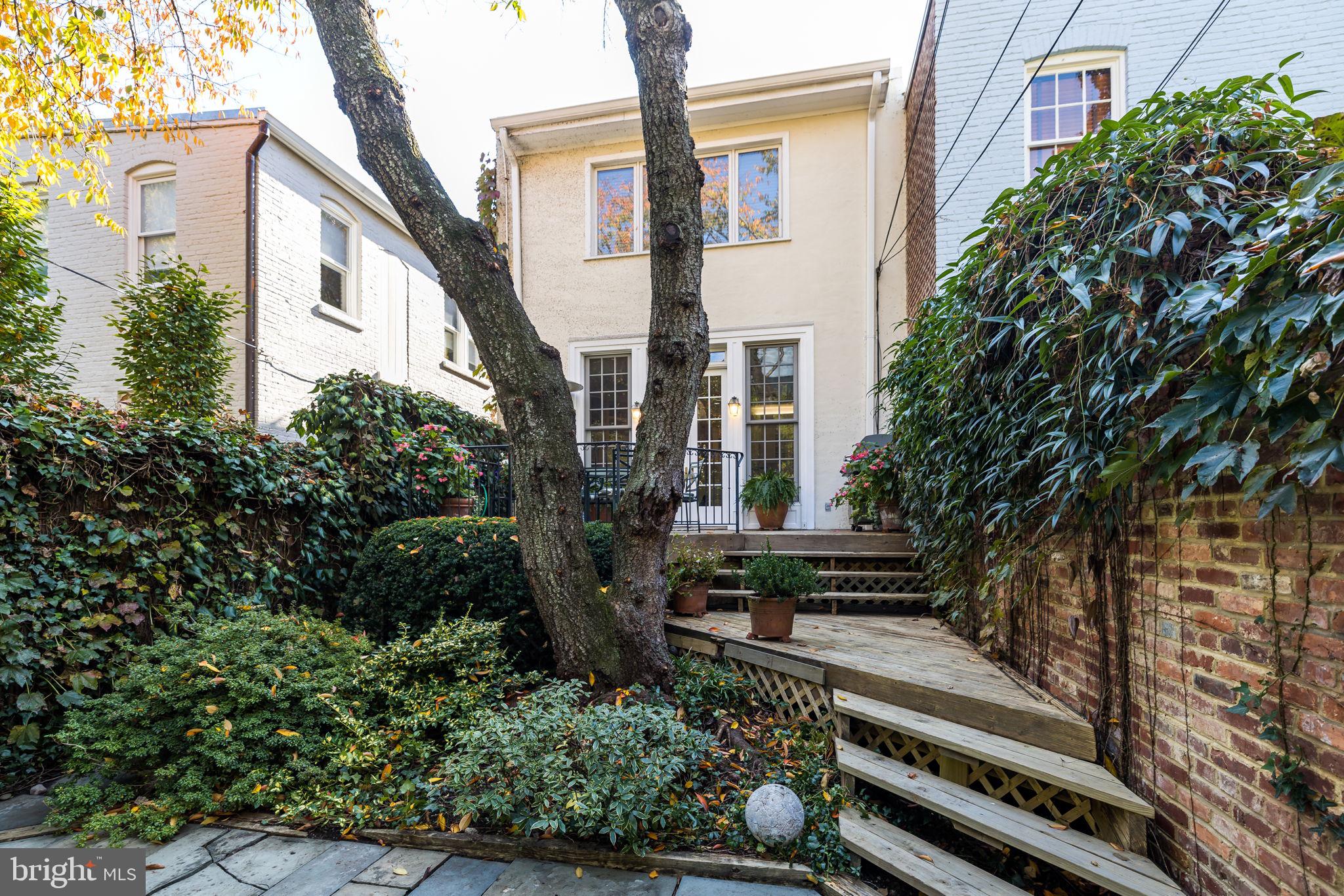 GEORGETOWN - Residential