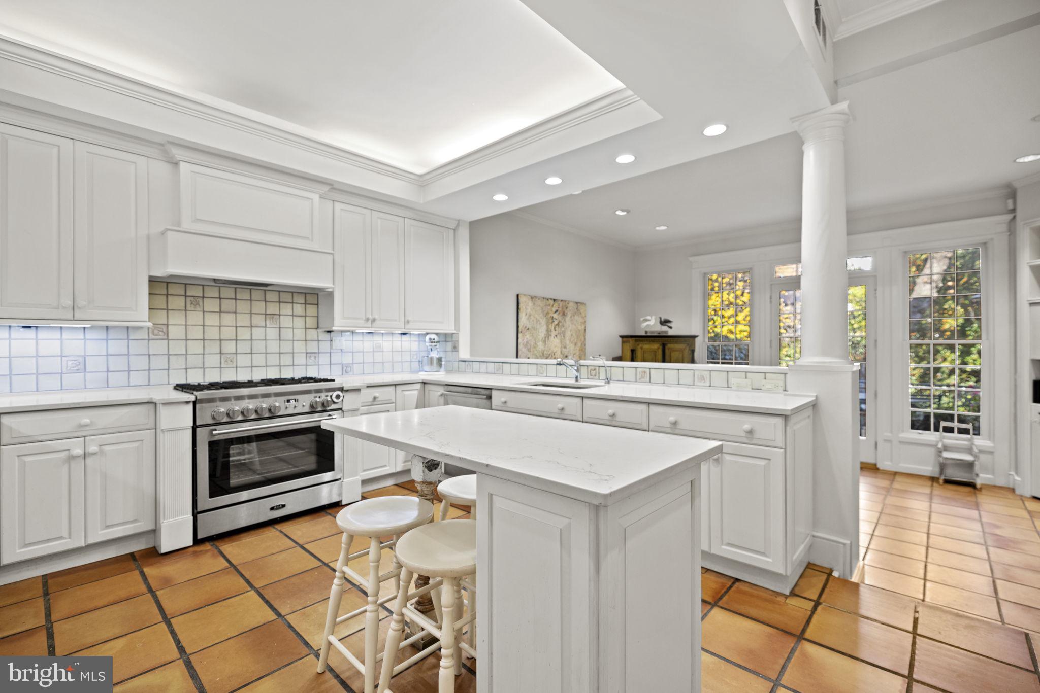 GEORGETOWN - Residential