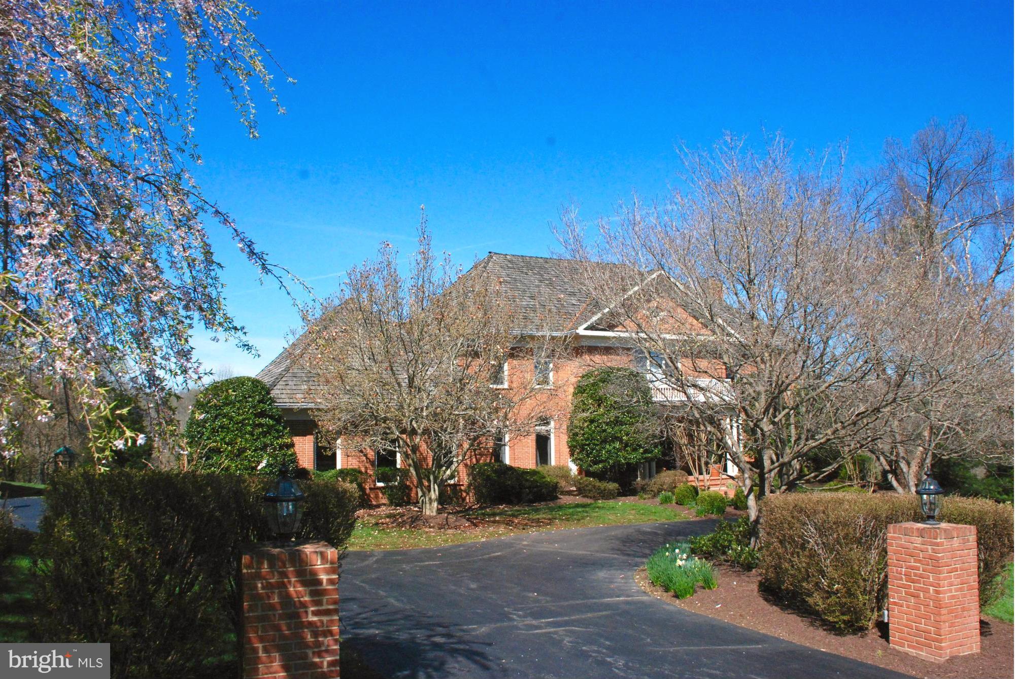 SADDLE RIDGE - Residential