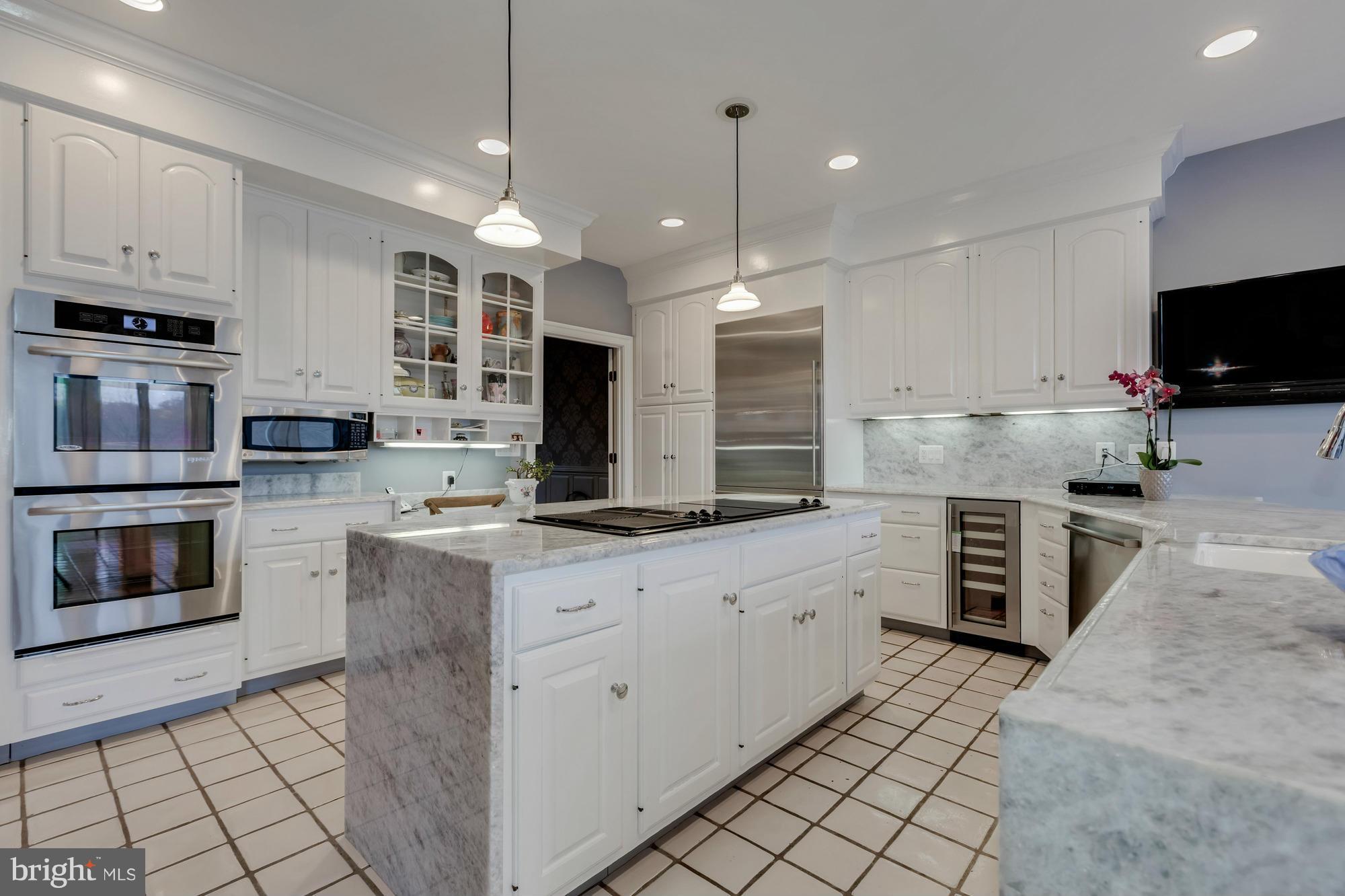 SADDLE RIDGE - Residential