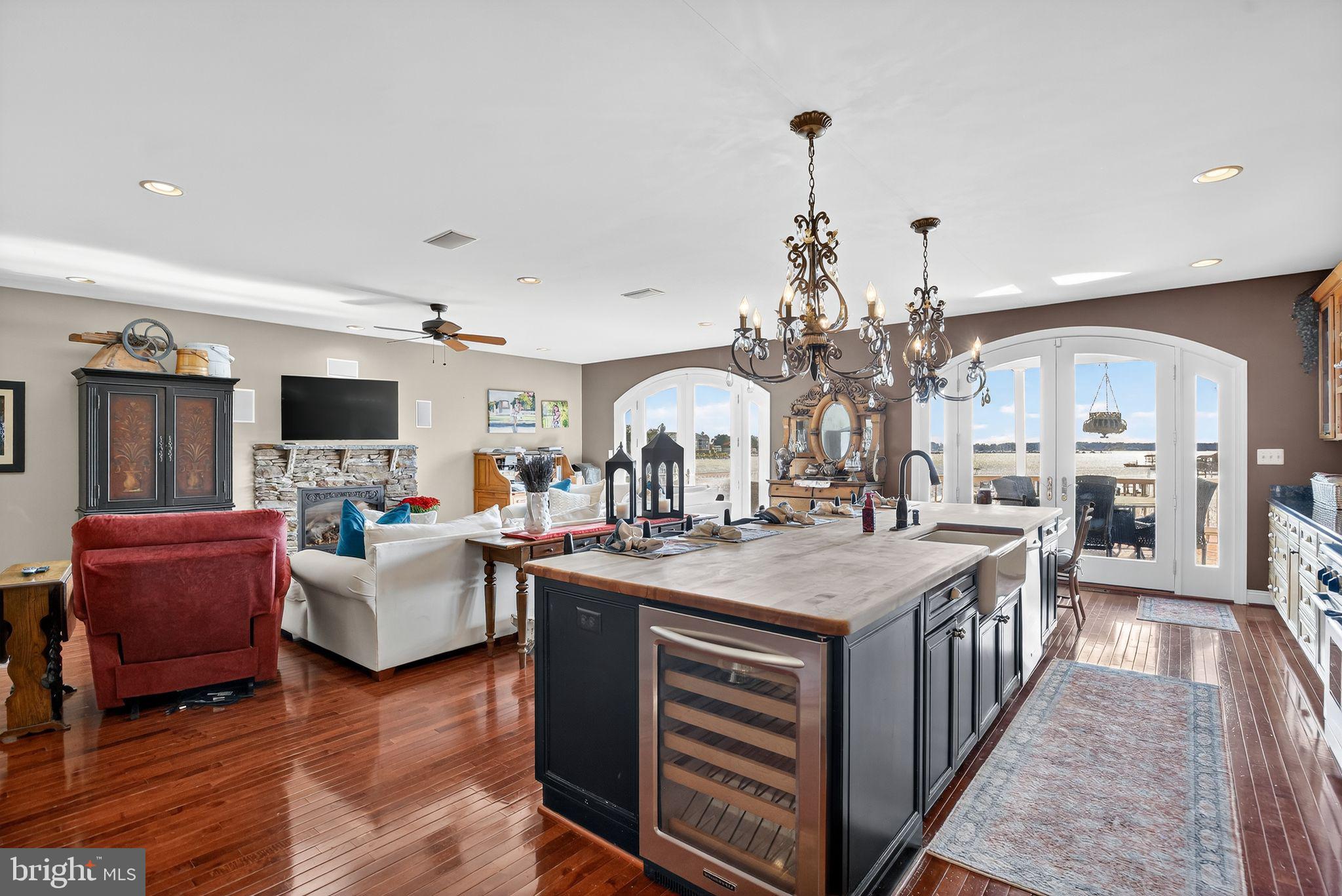 BOWLEYS QUARTERS - Residential