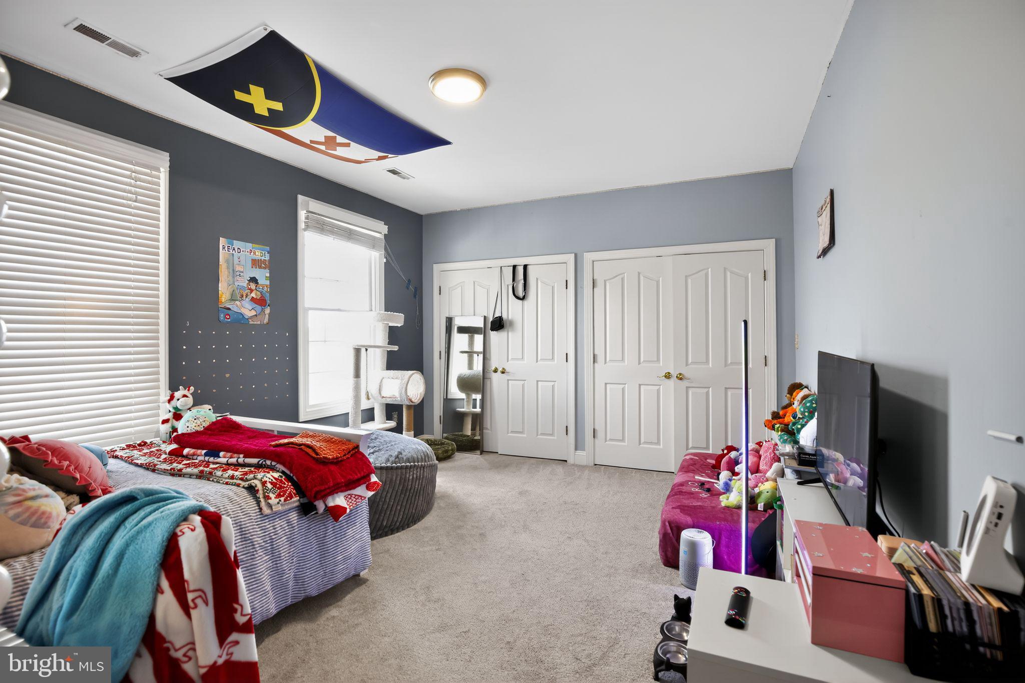 BOWLEYS QUARTERS - Residential