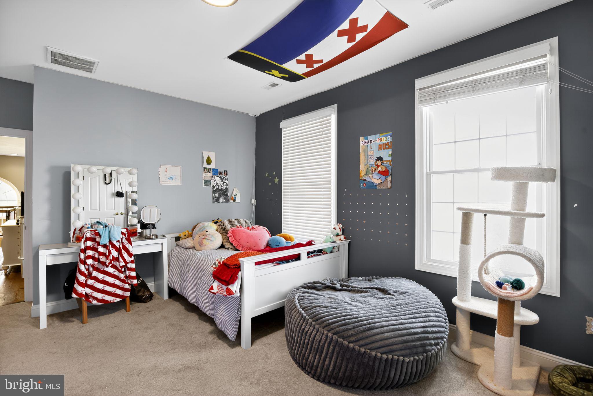 BOWLEYS QUARTERS - Residential