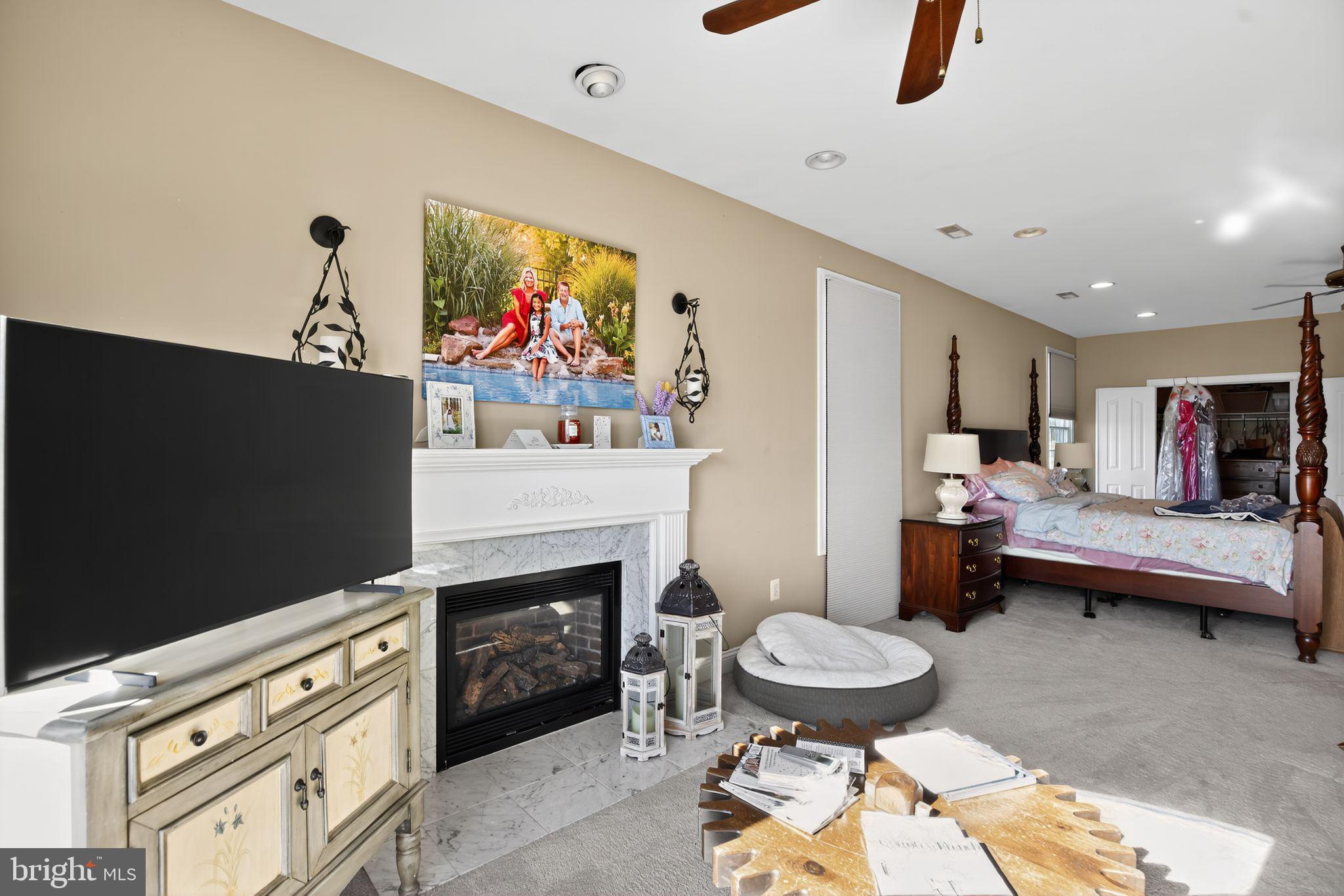 BOWLEYS QUARTERS - Residential