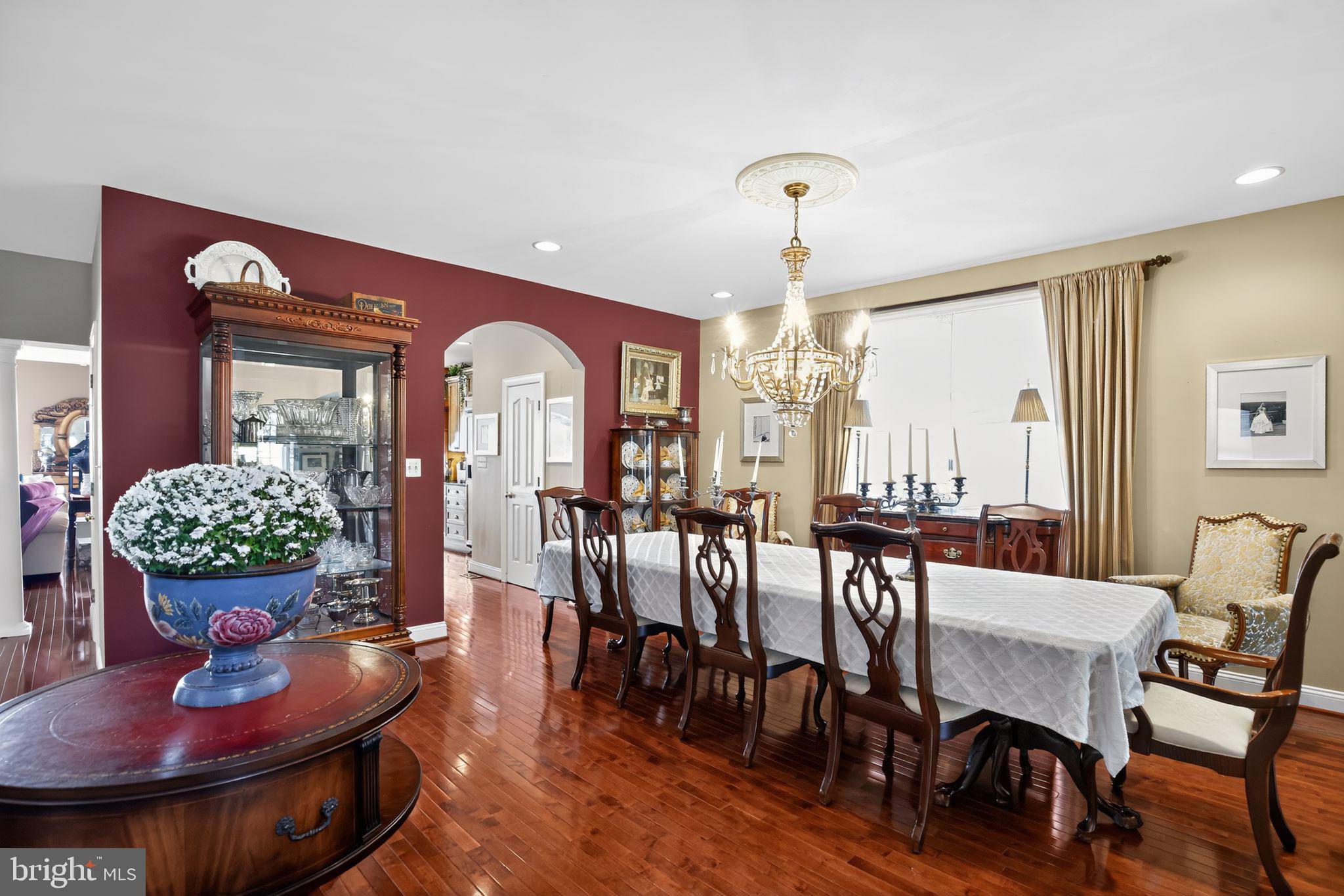 BOWLEYS QUARTERS - Residential