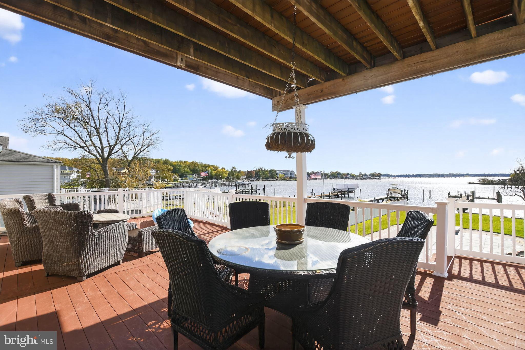 BOWLEYS QUARTERS - Residential