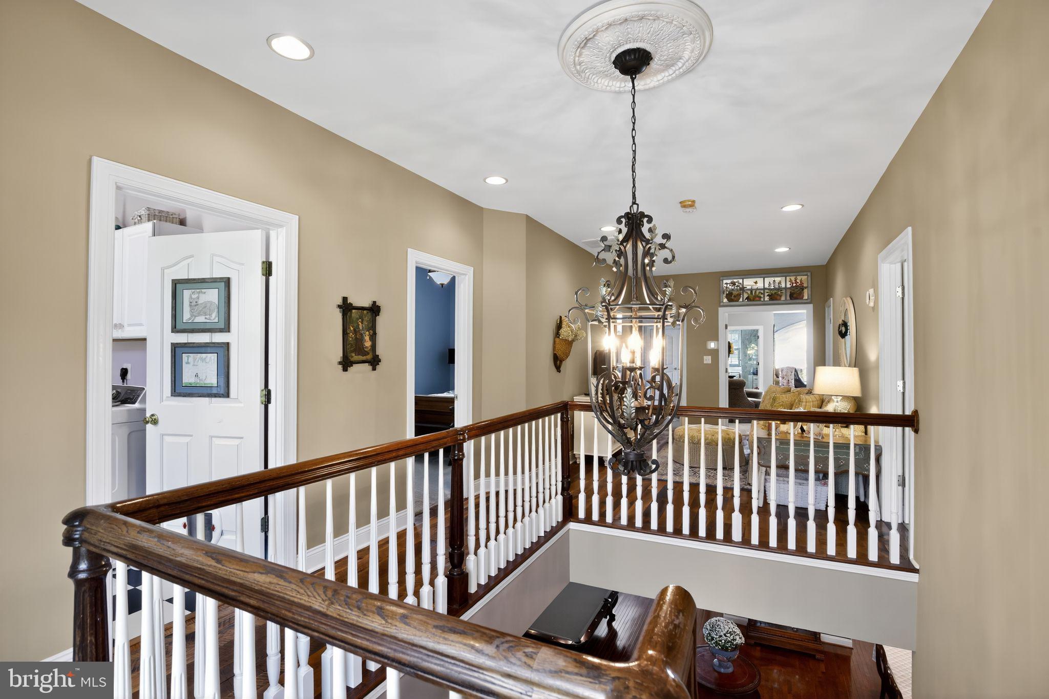 BOWLEYS QUARTERS - Residential