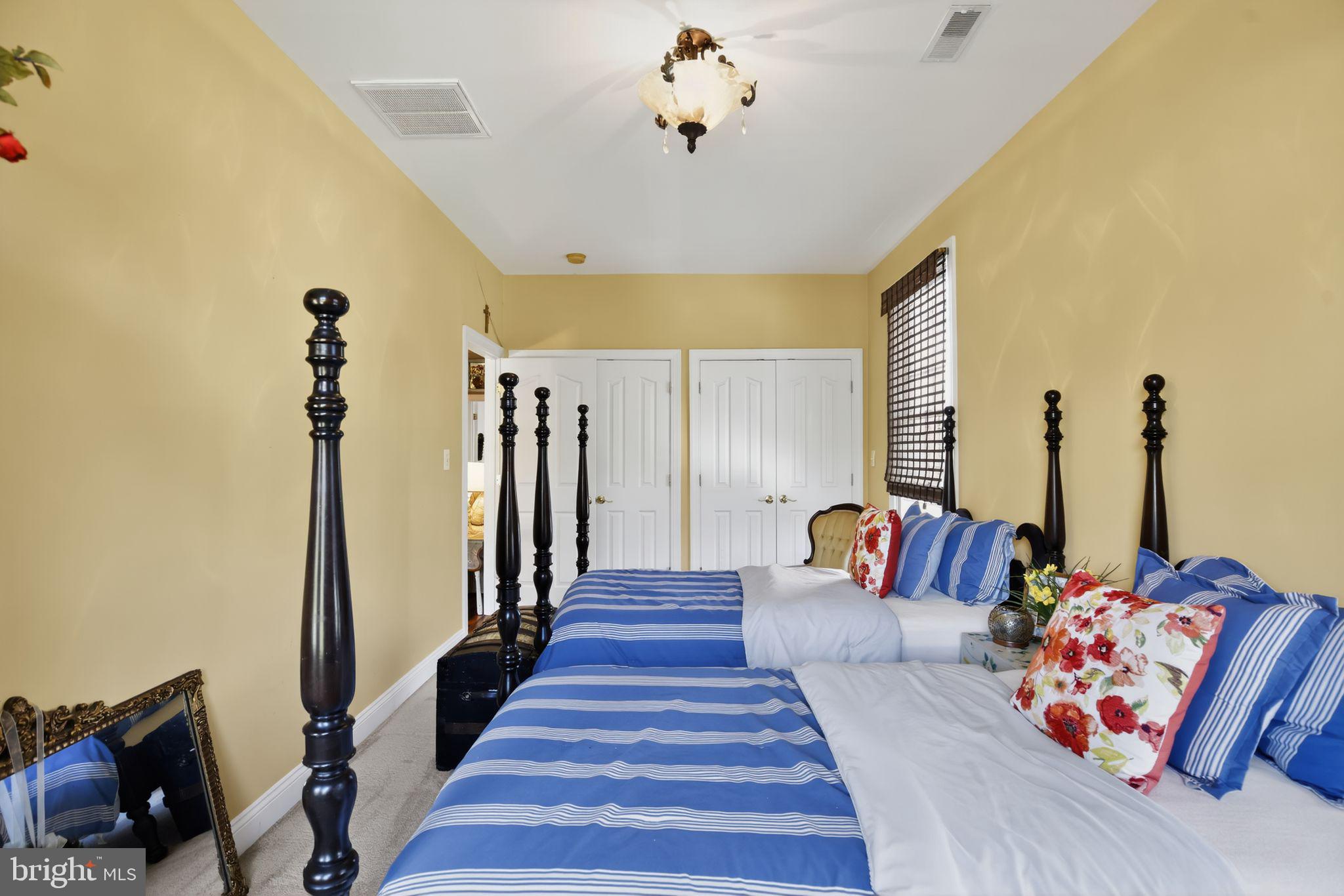 BOWLEYS QUARTERS - Residential