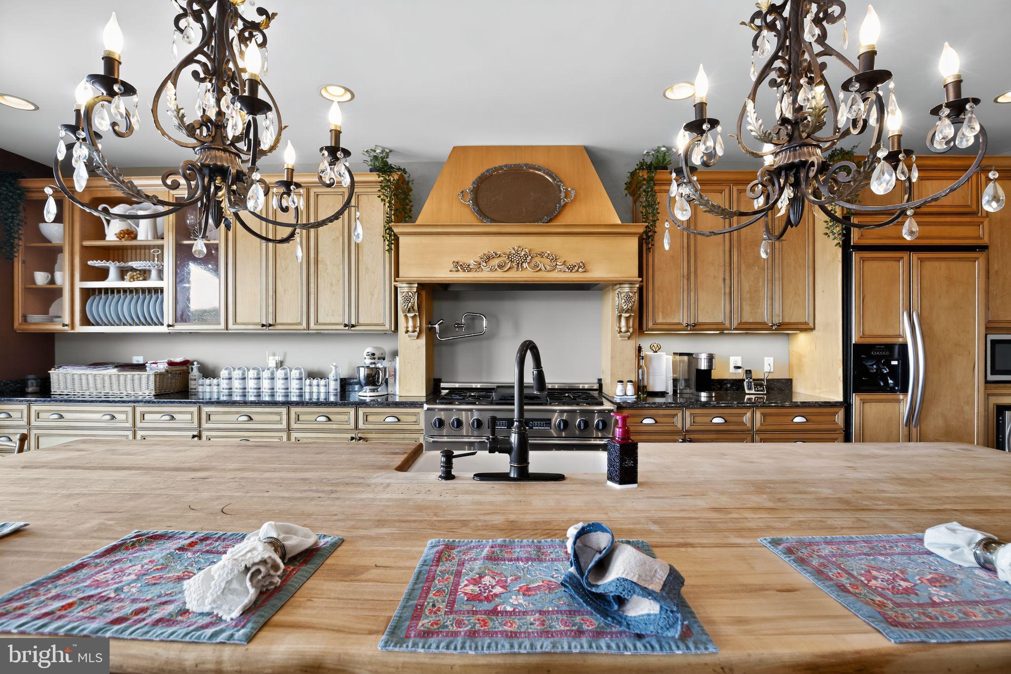 BOWLEYS QUARTERS - Residential