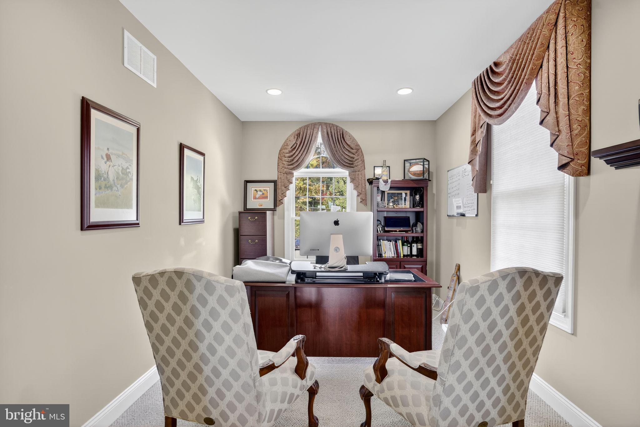 BOWLEYS QUARTERS - Residential