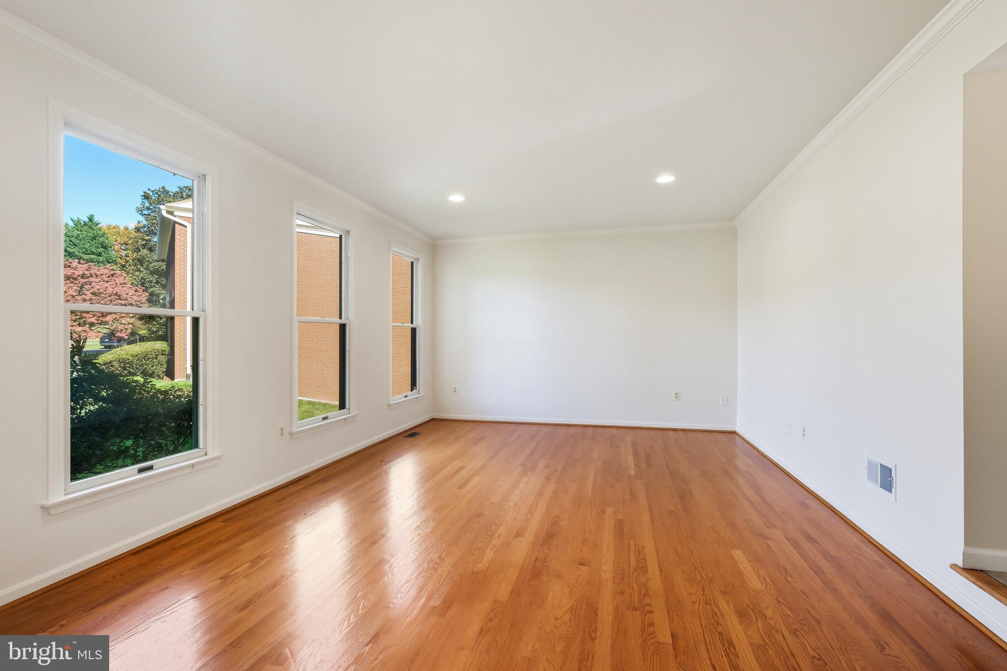 TIMBERLAWN - Residential