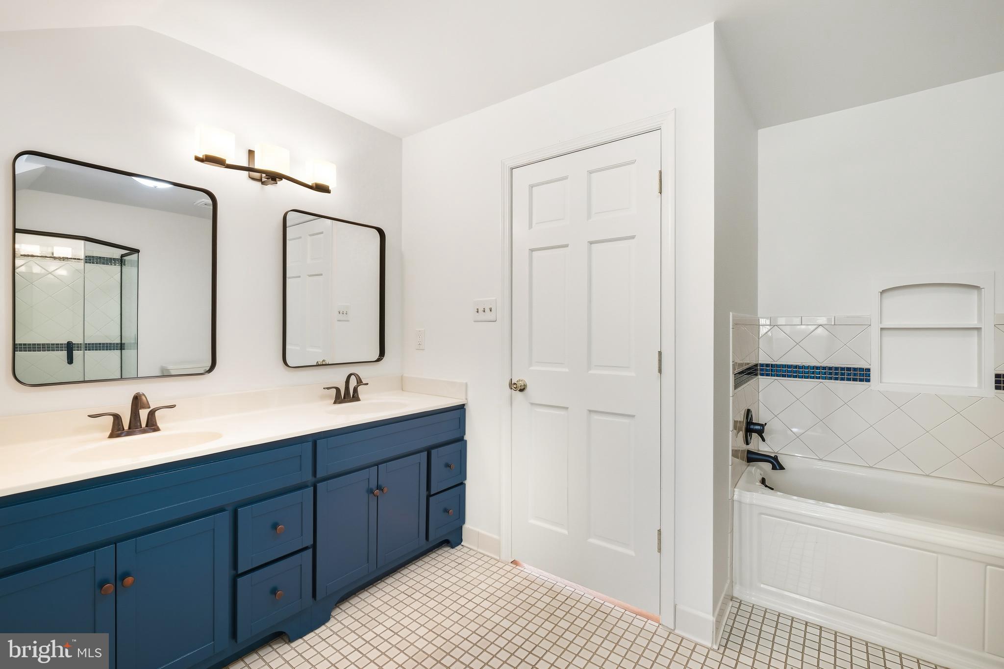 TIMBERLAWN - Residential