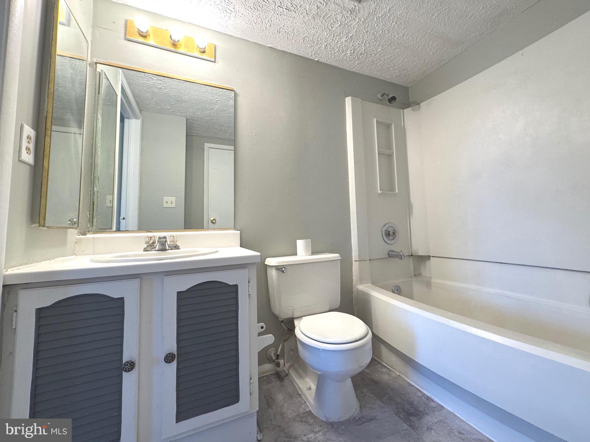 WHITE MARSH - Residential Lease