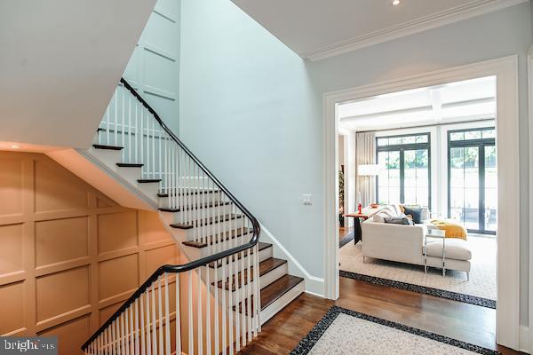 WHITEHALL MANOR - Residential