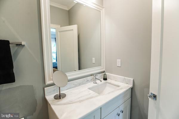 WHITEHALL MANOR - Residential