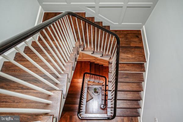 WHITEHALL MANOR - Residential