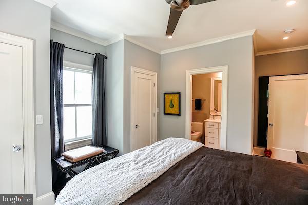 WHITEHALL MANOR - Residential