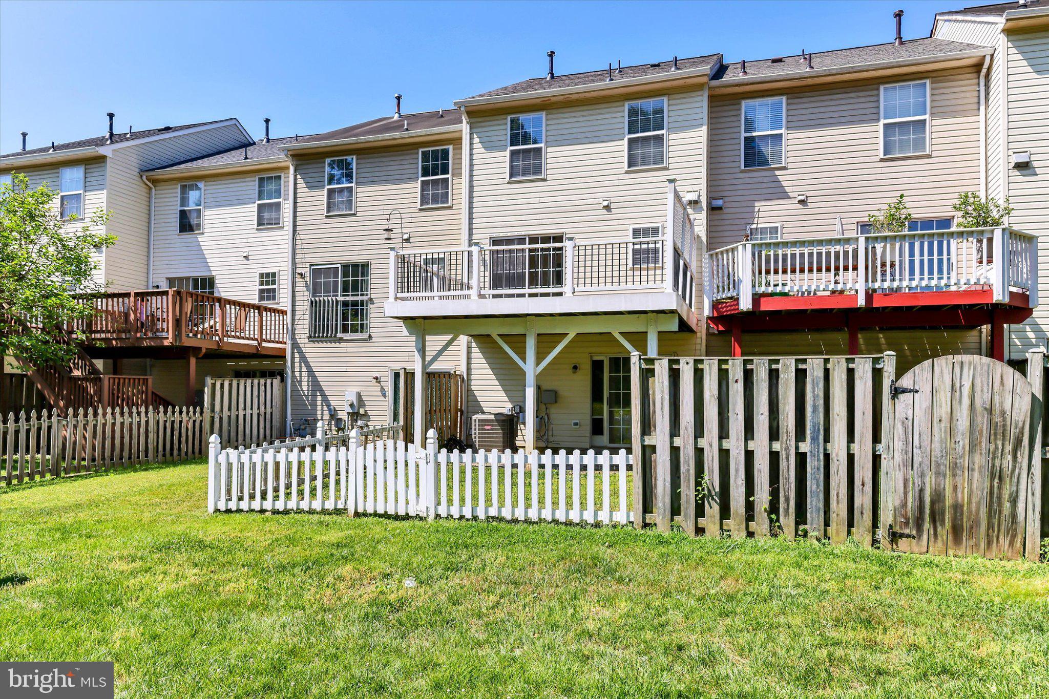 HOYLES MILL VILLAGE - Residential