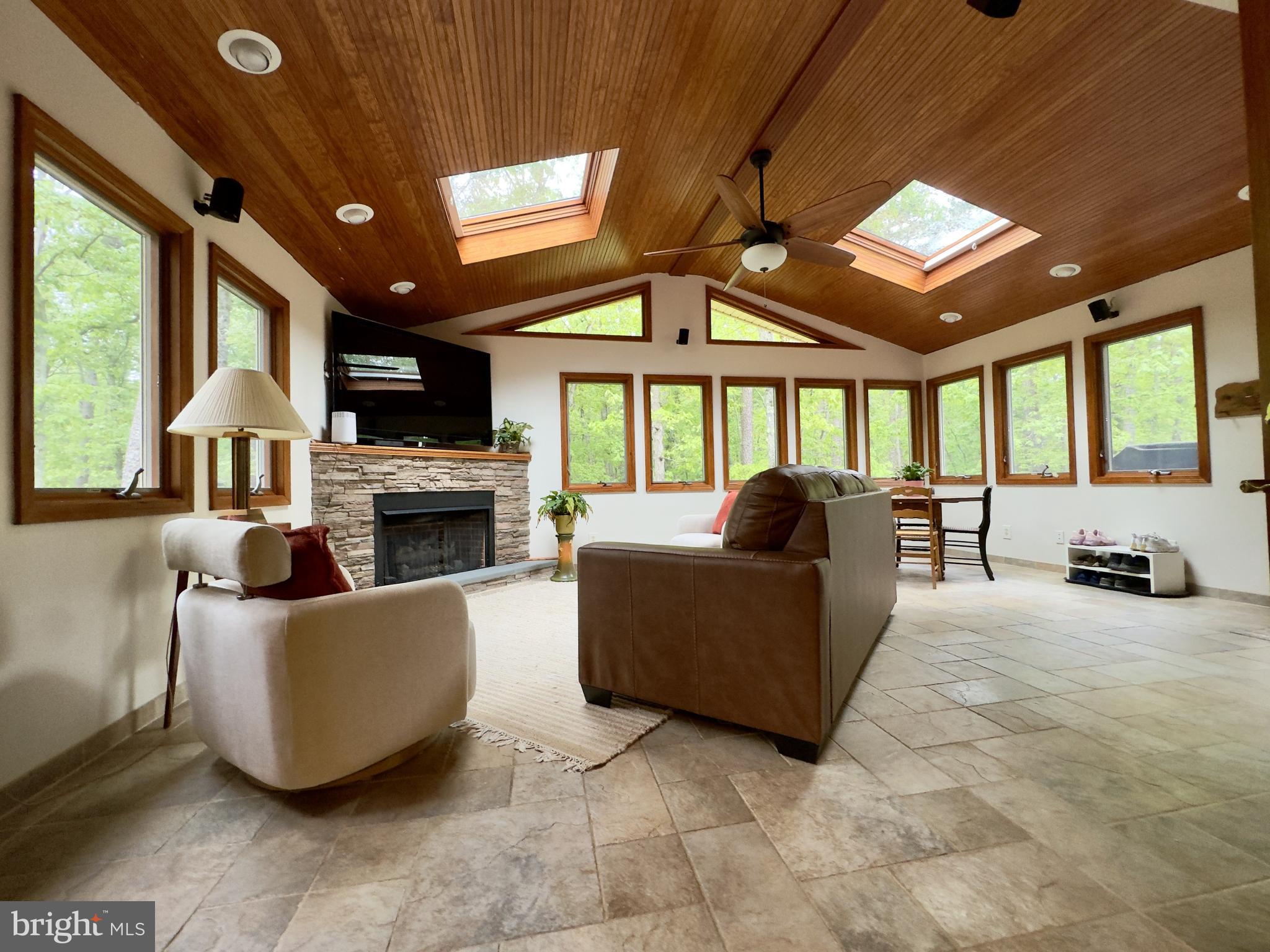 7 YARDLEY DRIVE