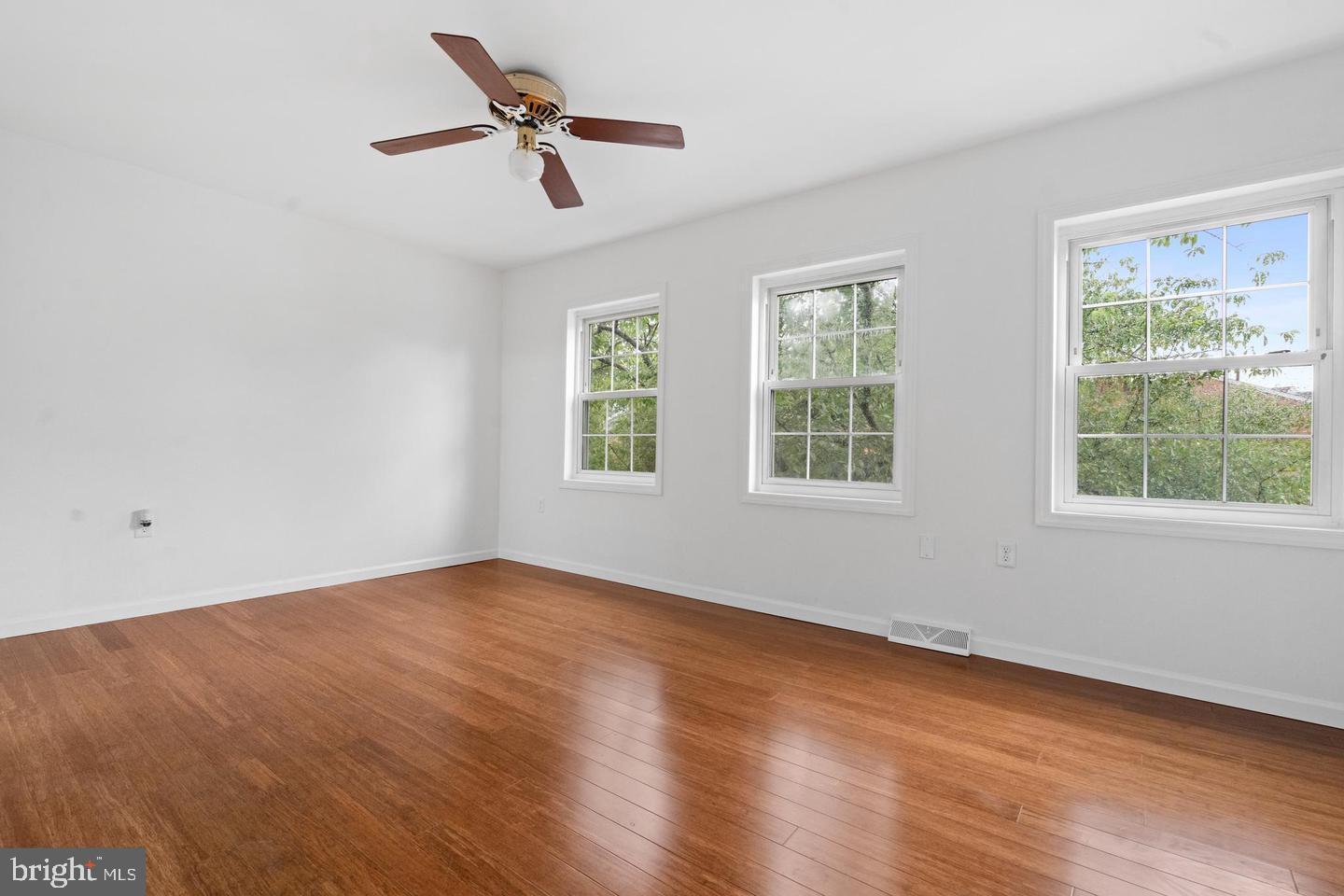 GEORGETOWN WOODS - Residential Lease