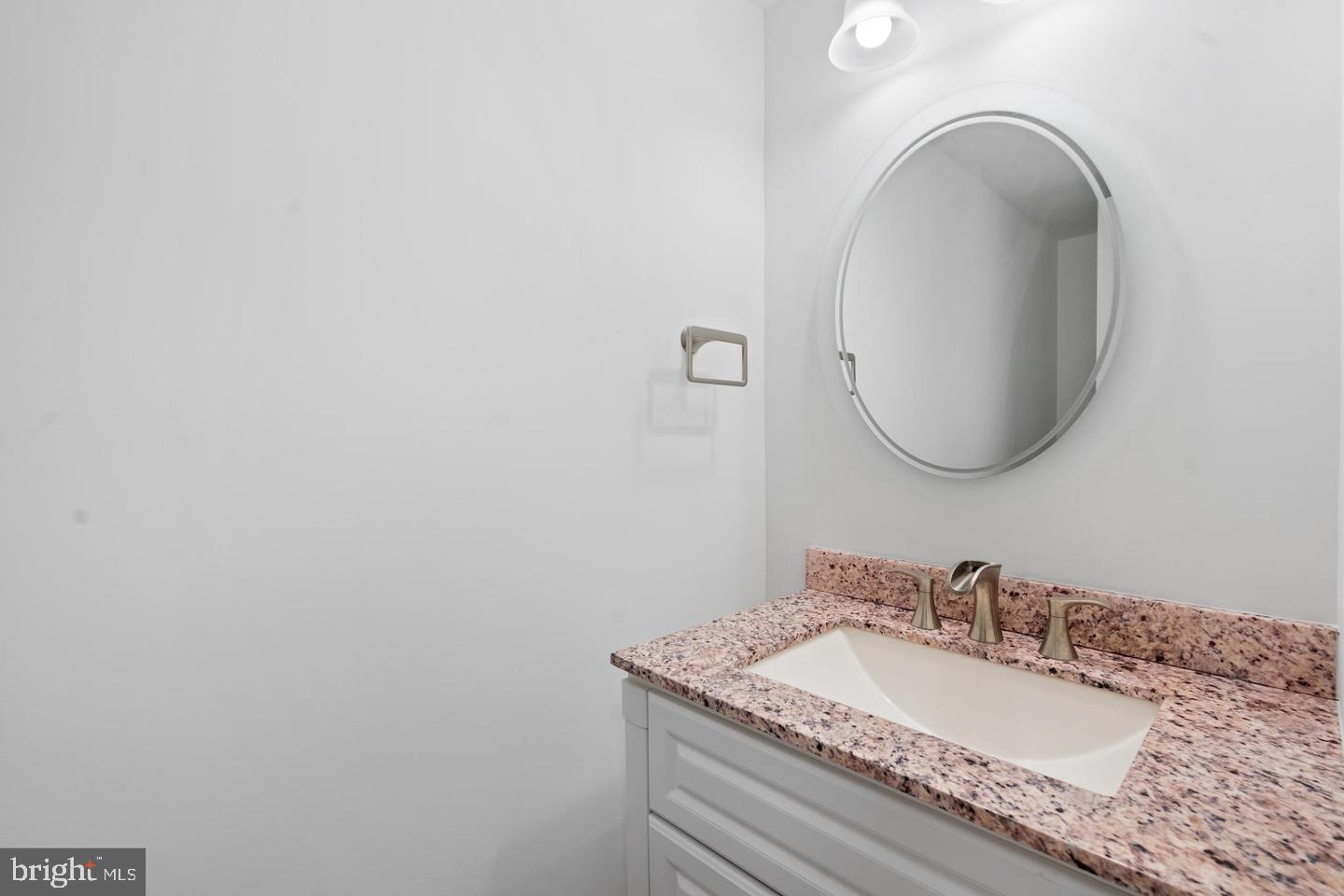 GEORGETOWN WOODS - Residential Lease