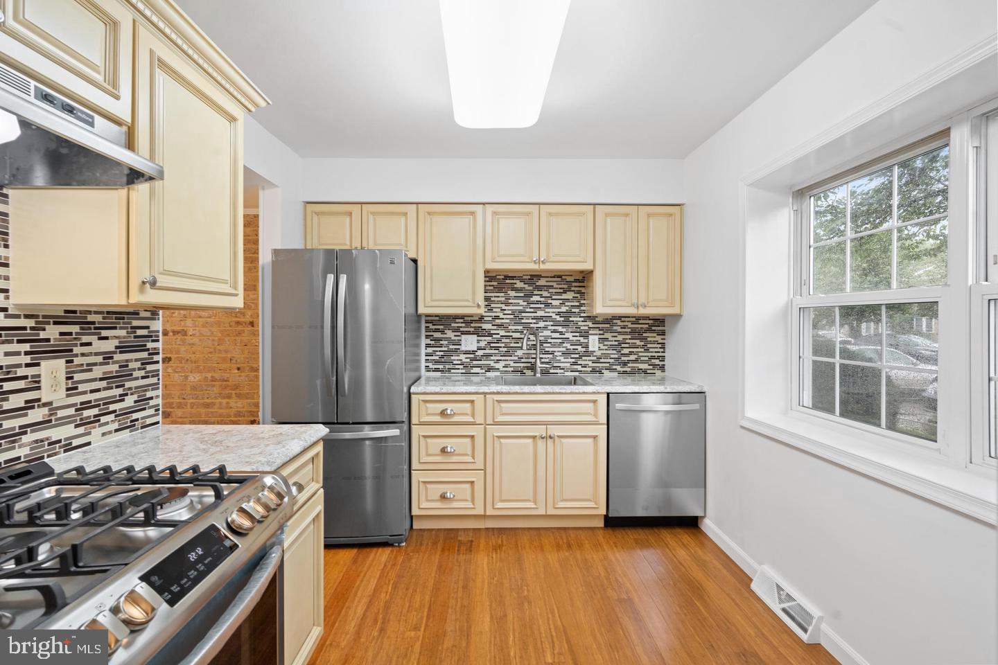 GEORGETOWN WOODS - Residential Lease