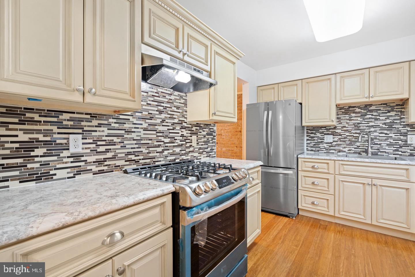 GEORGETOWN WOODS - Residential Lease