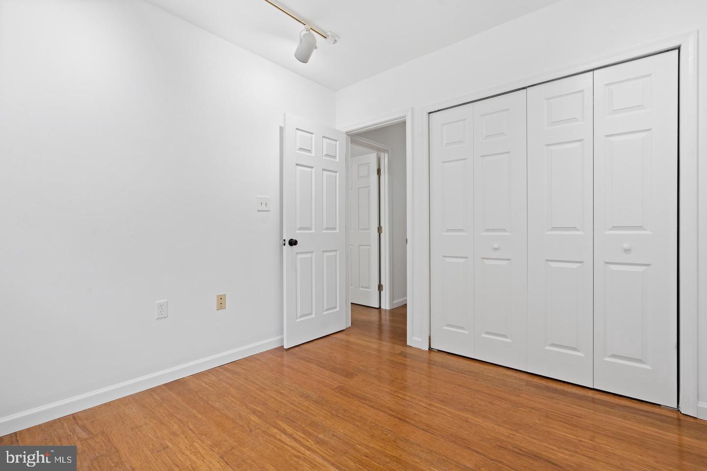 GEORGETOWN WOODS - Residential Lease