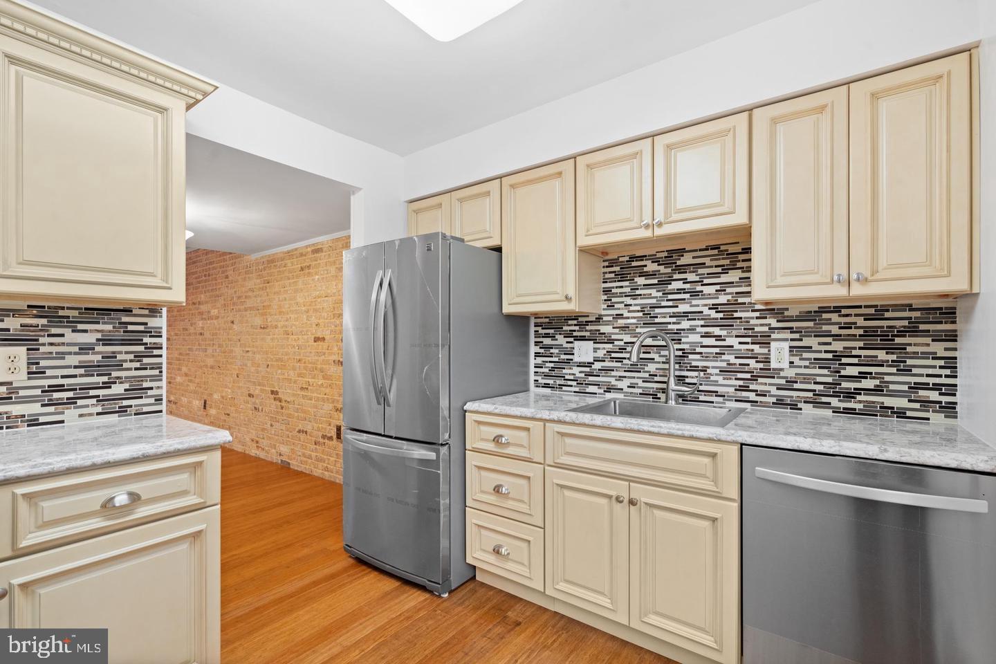 GEORGETOWN WOODS - Residential Lease