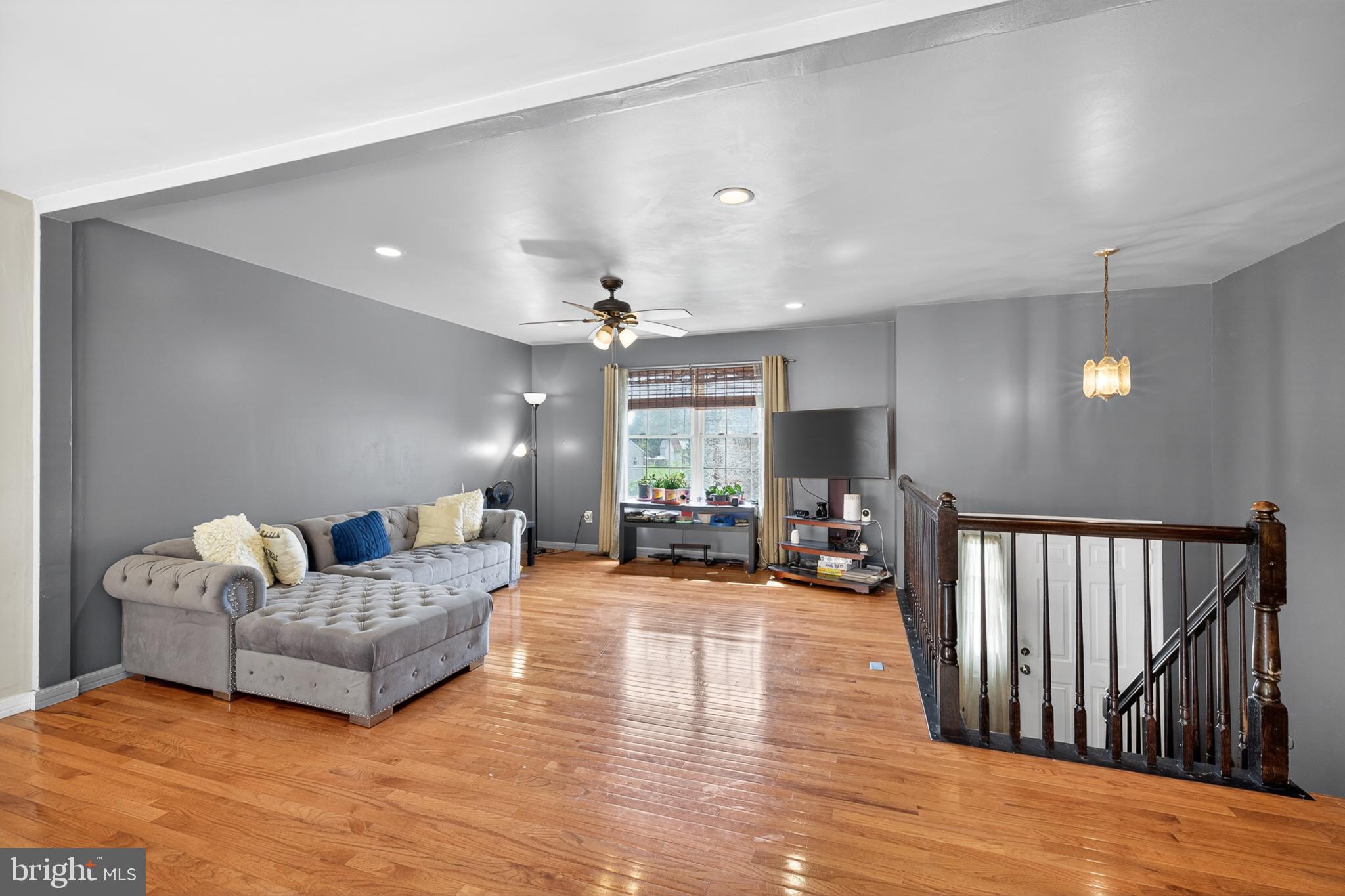 BREA MAR MANOR - Residential